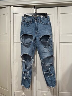 AF super destroyed mom‎ jeans size 26/2 GUC